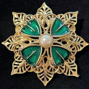 Monet Vintage Faux Pearl Green Enamel Filigree Star Pin